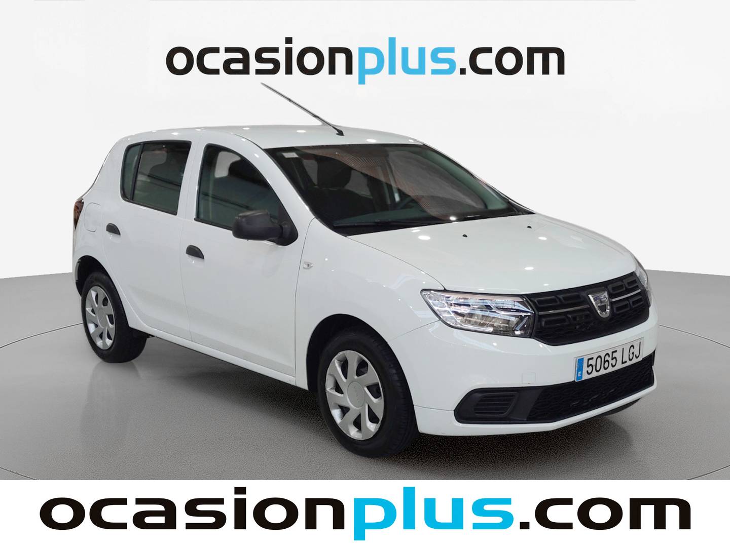 Foto delantera Dacia Sandero Dacia Sandero Essential 1.0 (73 CV) derecha