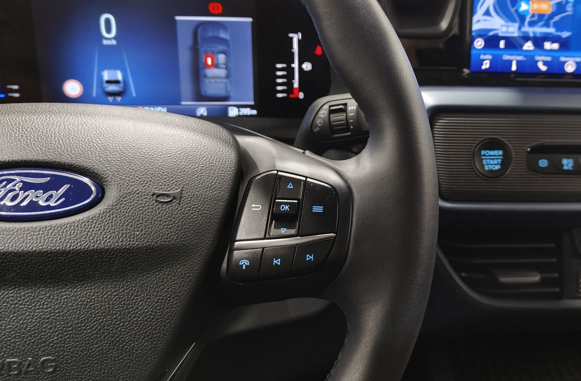 Ford Tourneo Courier 1.0 EcoBoost Active - foto 24