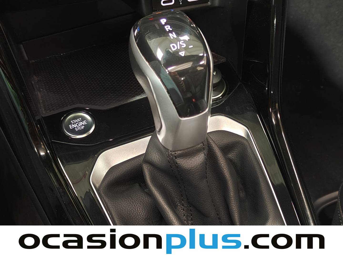 Foto Volkswagen T-Roc Volkswagen T-Roc R-Line 2.0 TDI (150 CV) DSG