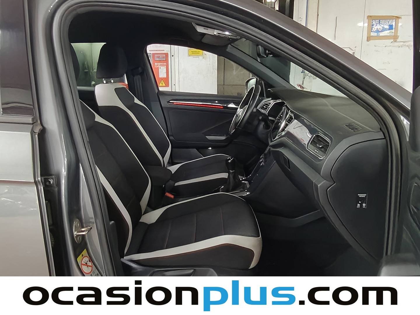 Foto Volkswagen T-Roc Volkswagen T-Roc Sport 1.0 TSI (115 CV)