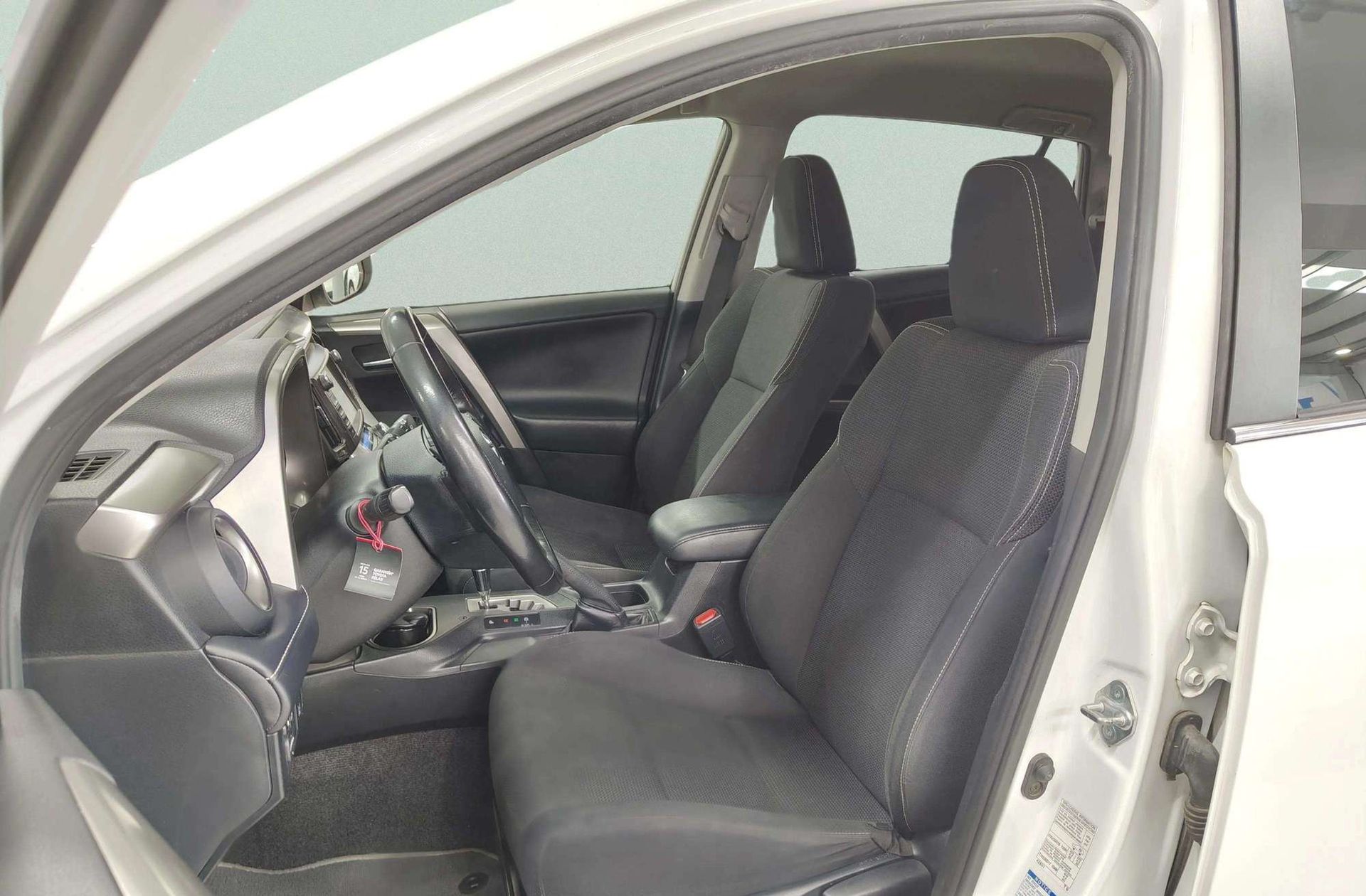 Toyota RAV4 2.5l hybrid Advance 4WD - foto 10