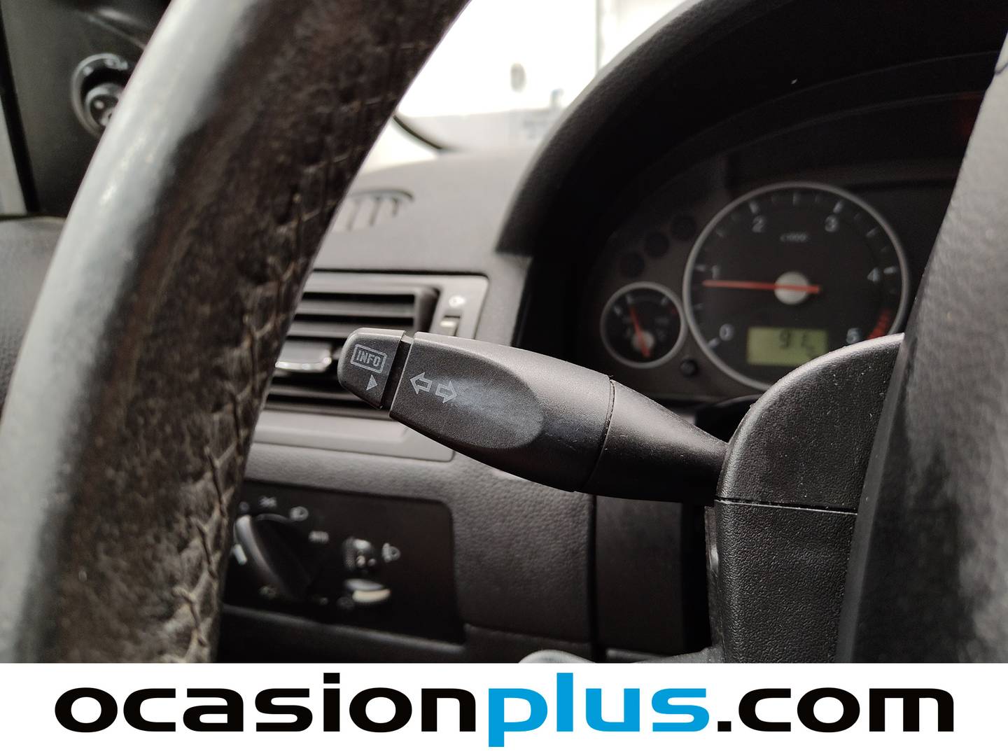 Extras y acabados del Ford Mondeo Ford Mondeo 2.0 TDCI Ghia (130 CV)