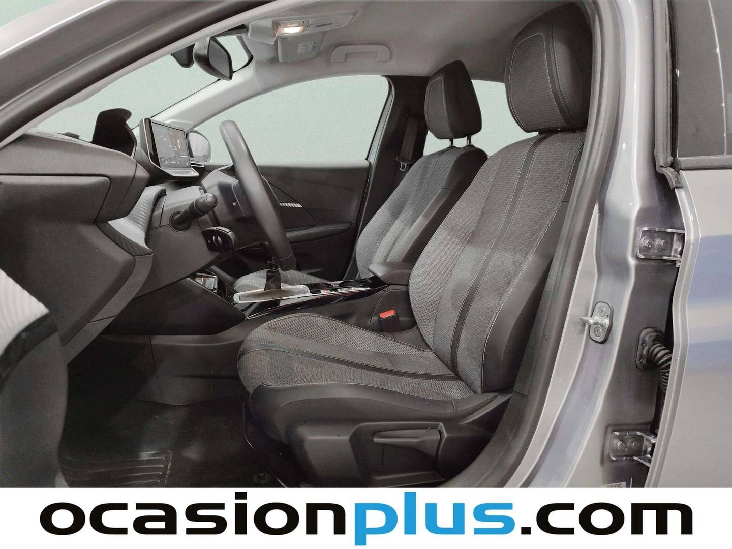 Foto asientos delanteros Peugeot 208 Peugeot 208 PureTech 100 Allure (100 CV)