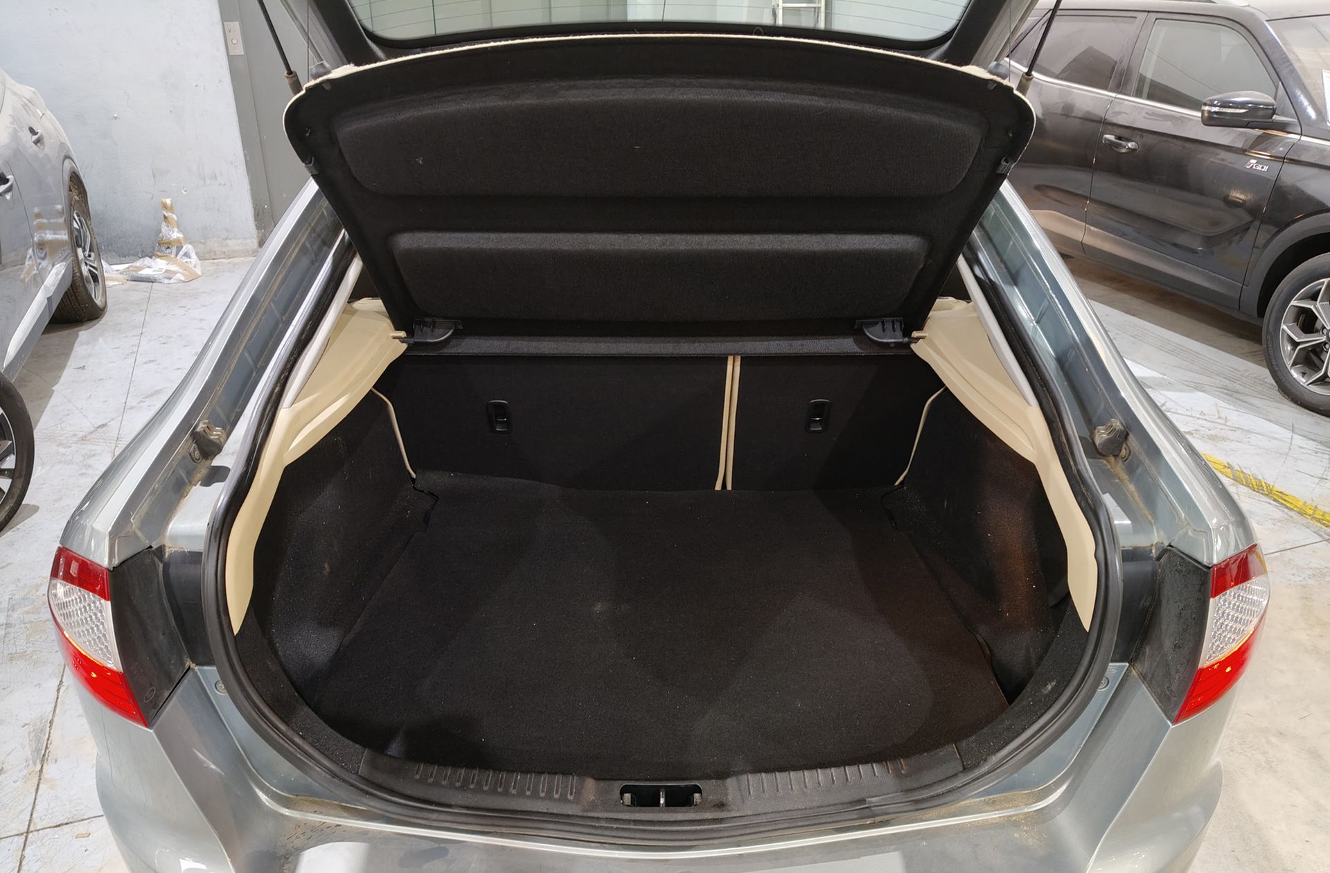 Ford Mondeo 2.0 16v Ghia - foto 12