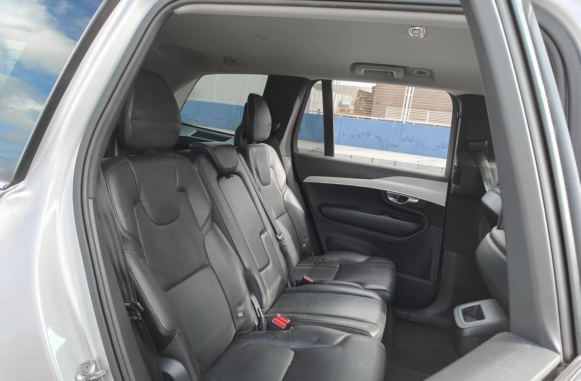 Volvo XC90 D4 Momentum - foto 17