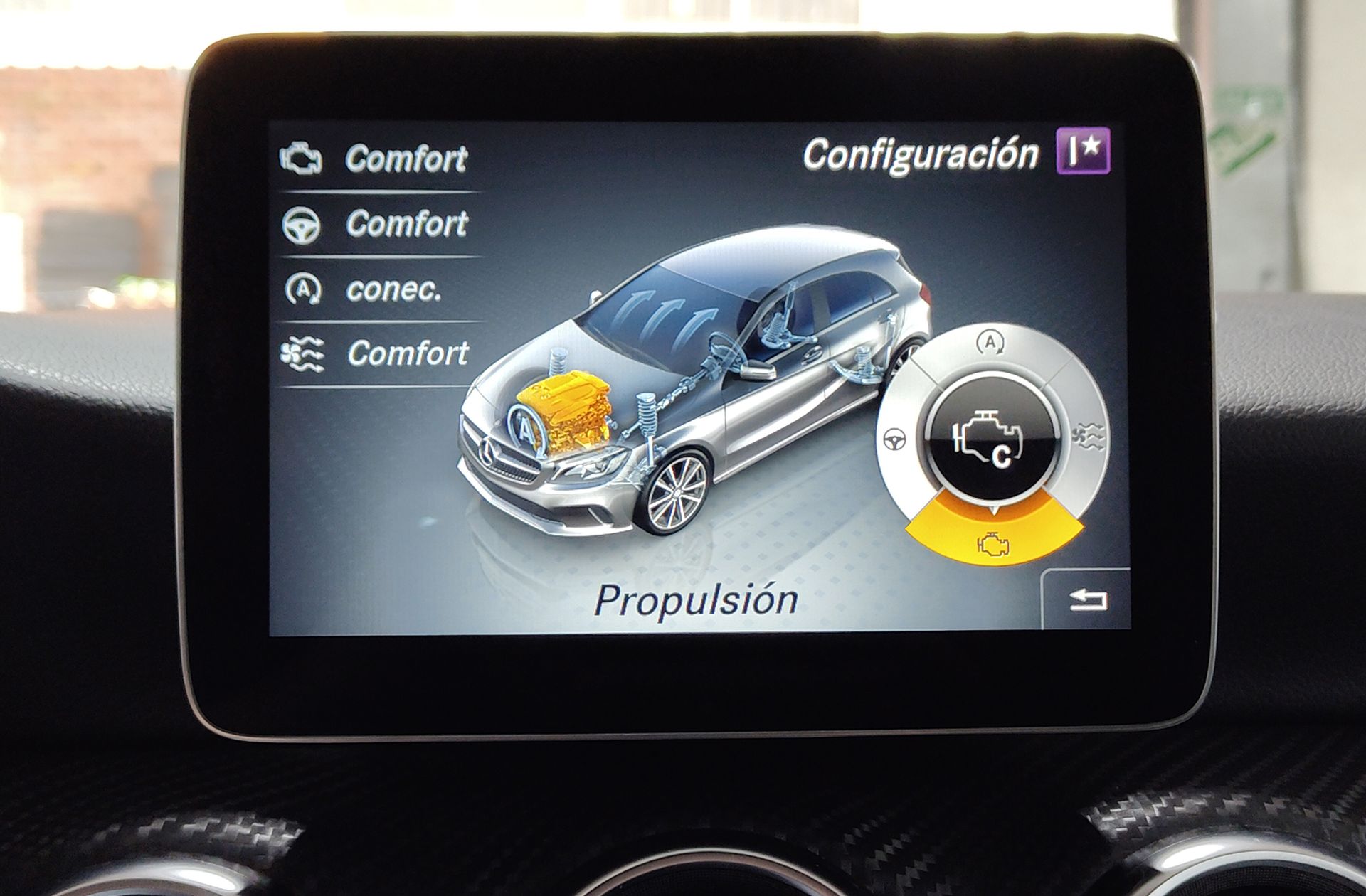 Mercedes-Benz Clase A 200 d AMG Line - foto 11