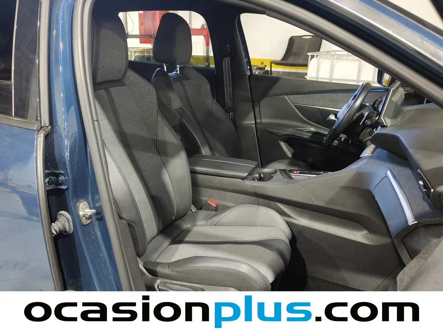 Foto Peugeot 3008 Peugeot 3008 PureTech 130 S&S Allure Pack EAT8  (130 CV)