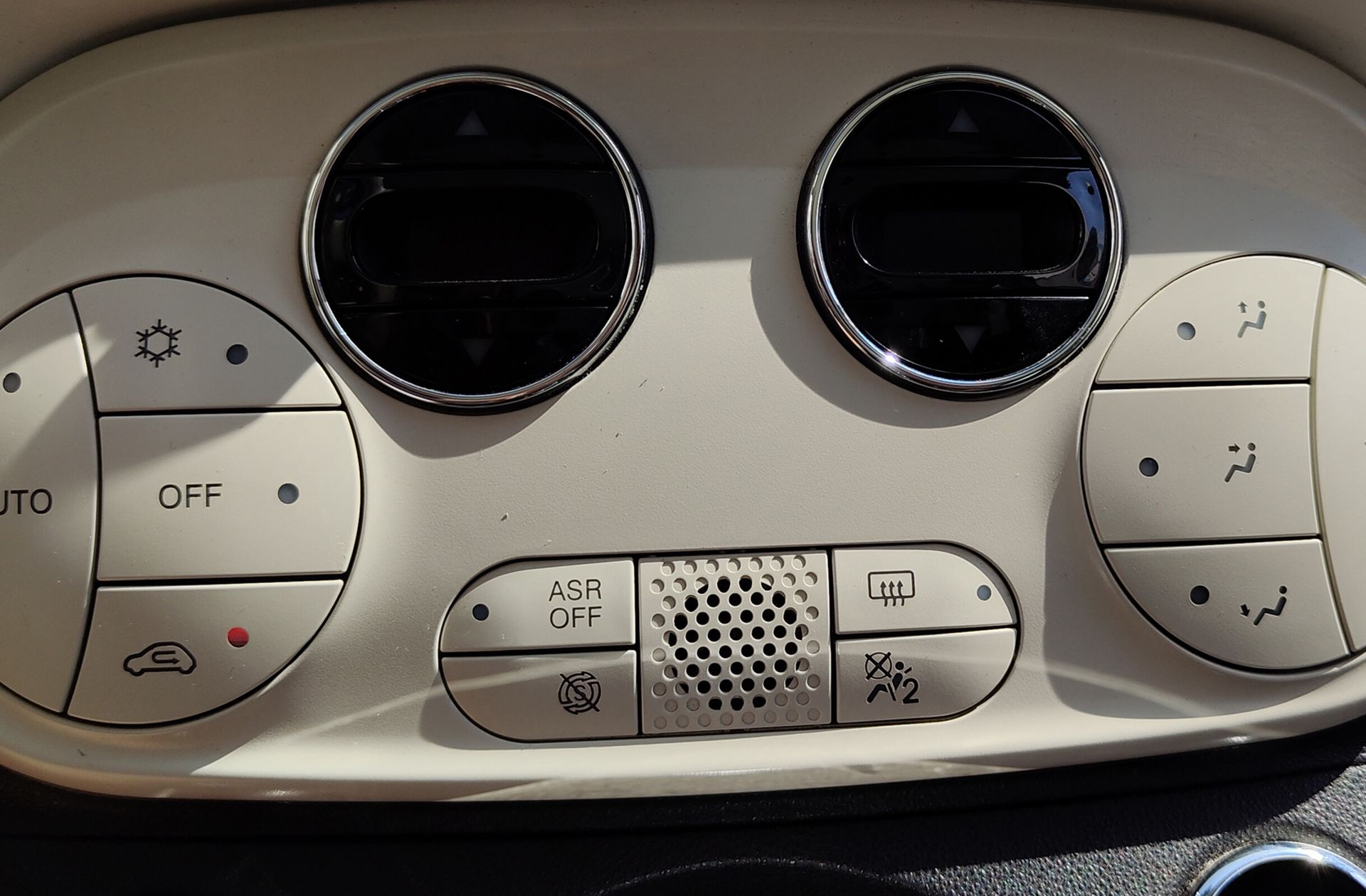 Fiat 500 1.0 Hybrid Dolcevita - foto 32