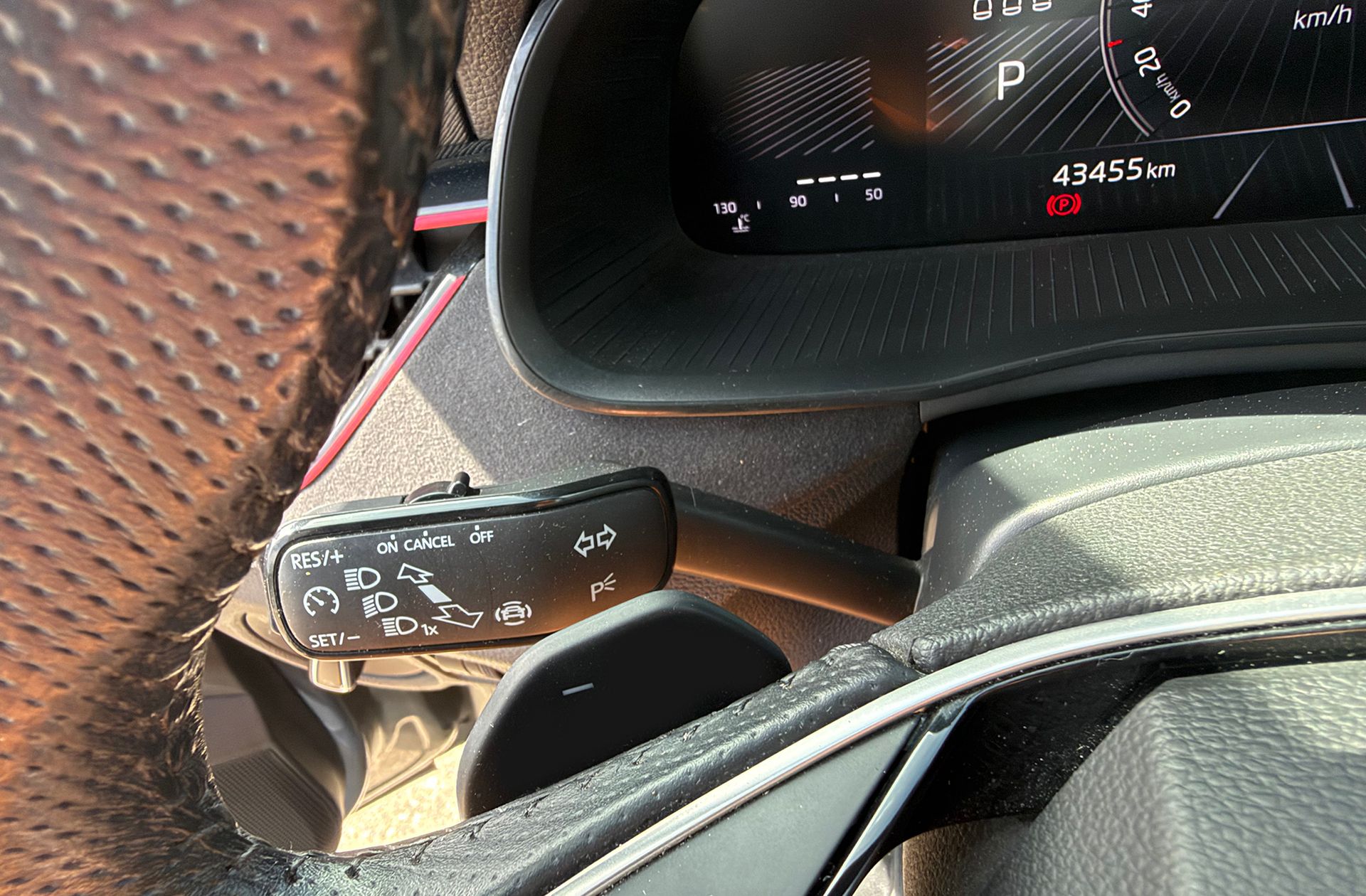 Škoda Kamiq 1.0 TSI Design DSG - foto 24