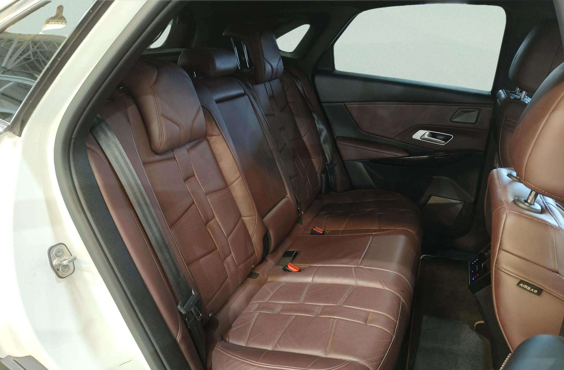 DS DS 7 Crossback La Première THP EAT8 - foto 26