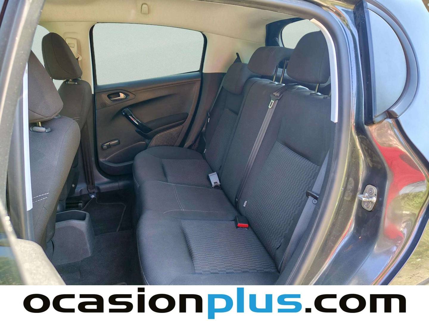 Foto asientos traseros Peugeot 208 Peugeot 208 PureTech 82 S&S Active (82 CV)