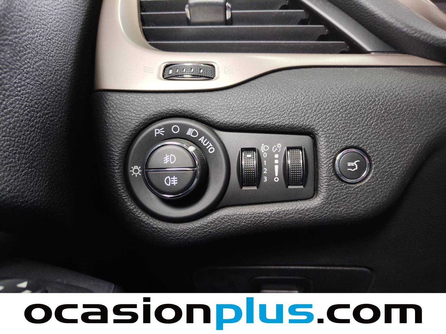 Jeep Cherokee Jeep Cherokee 2.0 CRD Longitude 4x2 (140 CV) 140cv