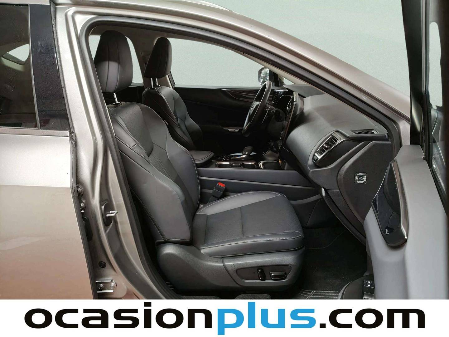 Foto Lexus NX Lexus NX 450h+ Premium+ 4WD (306 CV)