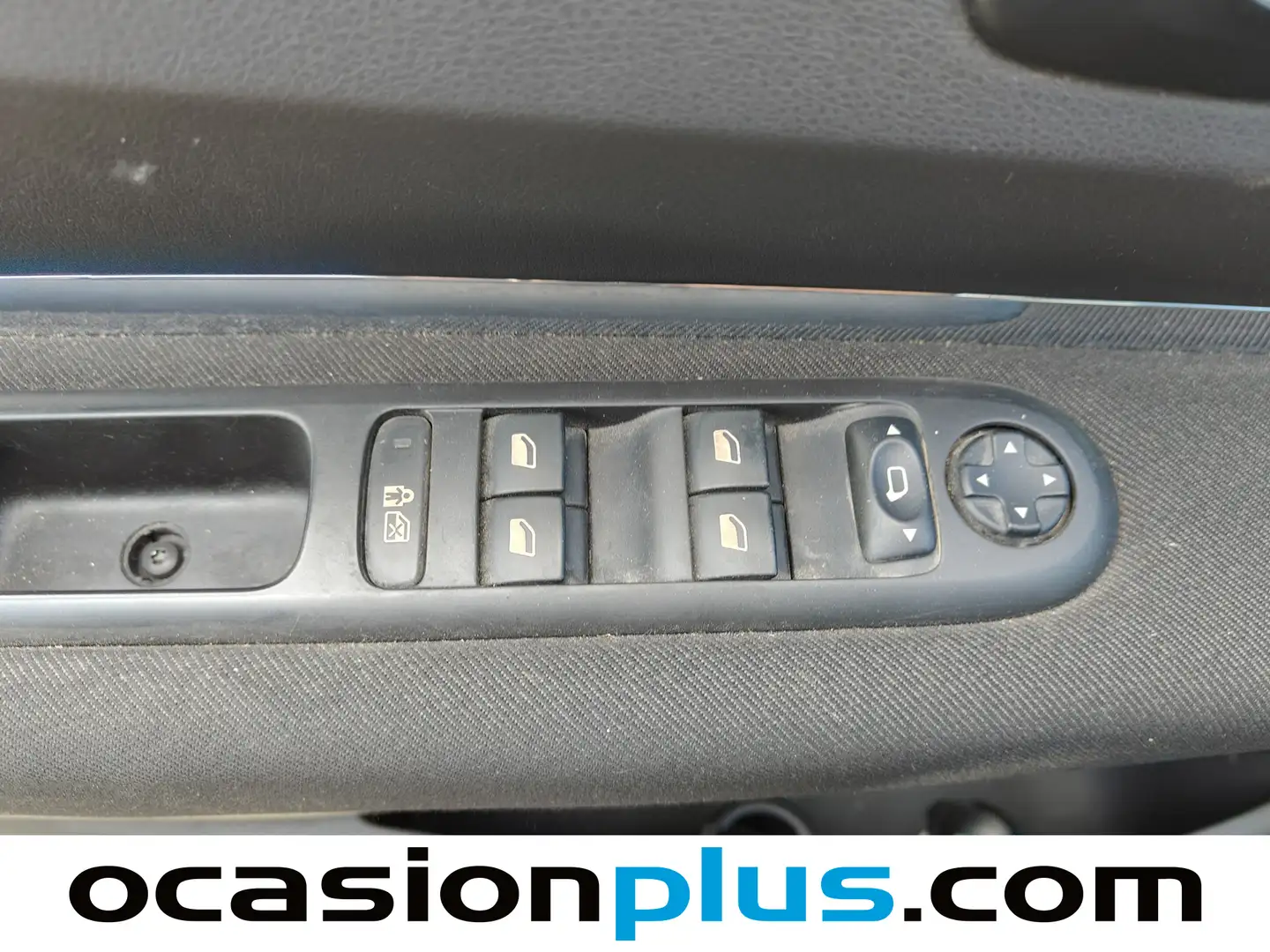 Foto Peugeot 3008 Peugeot 3008 1.6 THP Premium (156 CV)