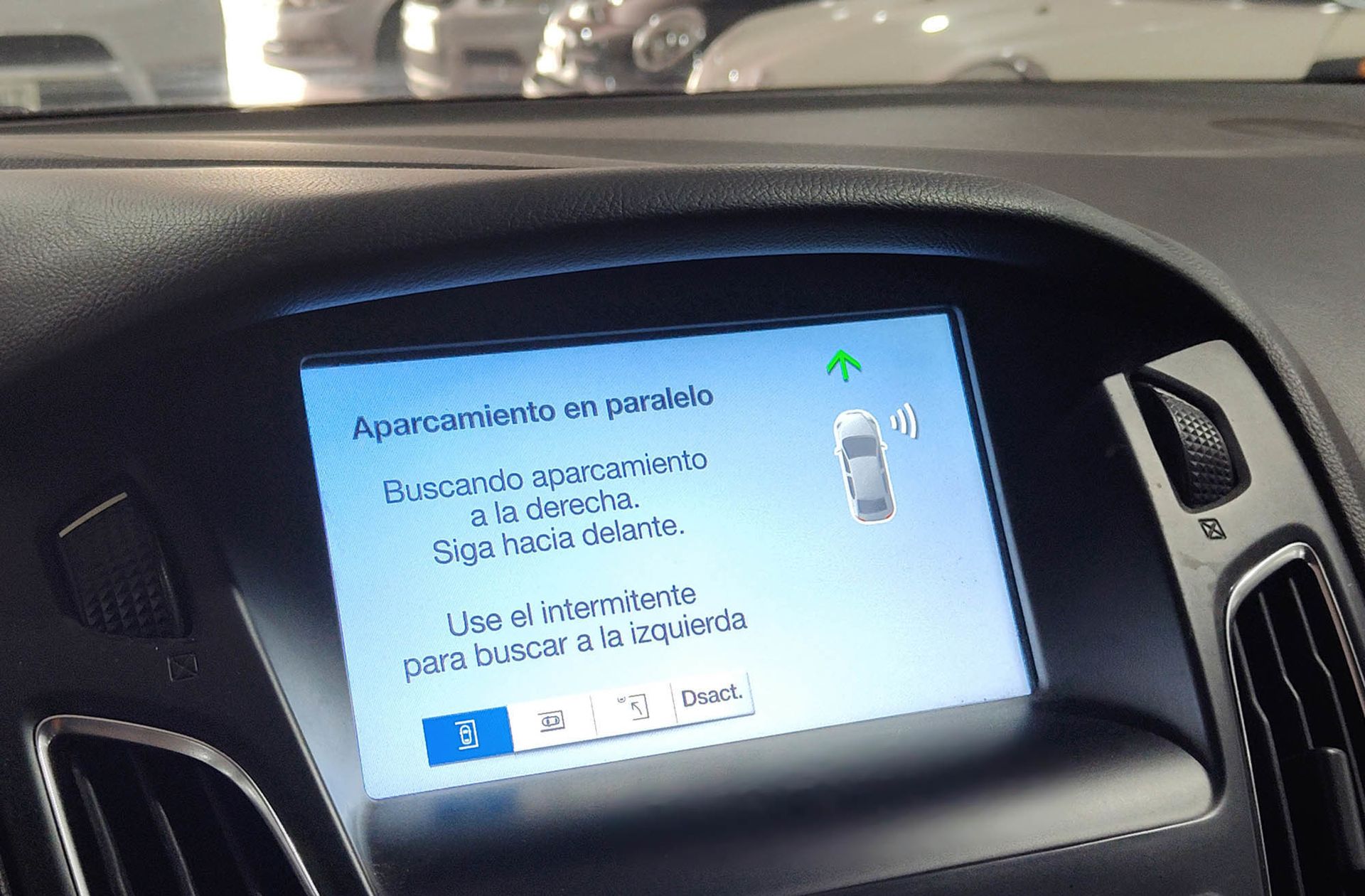 Ford Focus 1.0 EcoBoost Business - foto 7