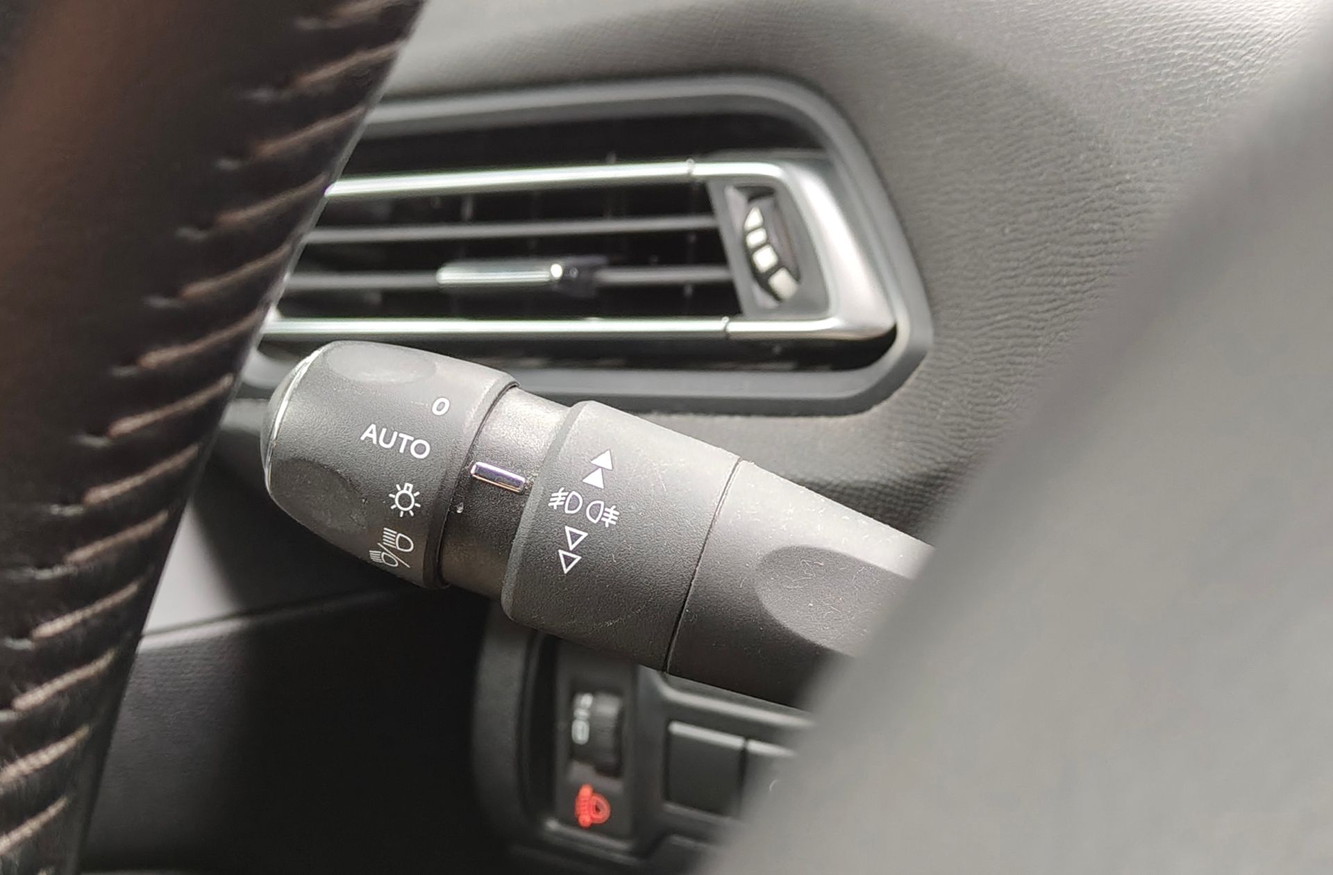 Peugeot 308 Allure Pack BlueHDi - foto 26