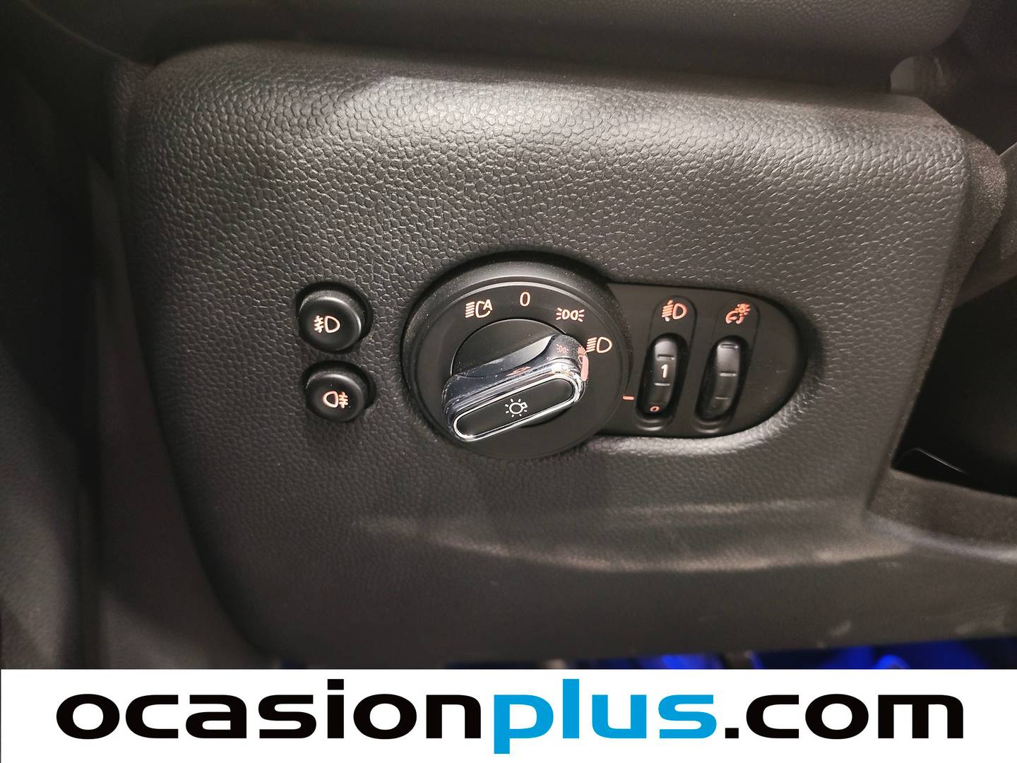Equipamiento del Mini MINI Mini MINI Cooper Cabrio Cabrio One (102 CV)