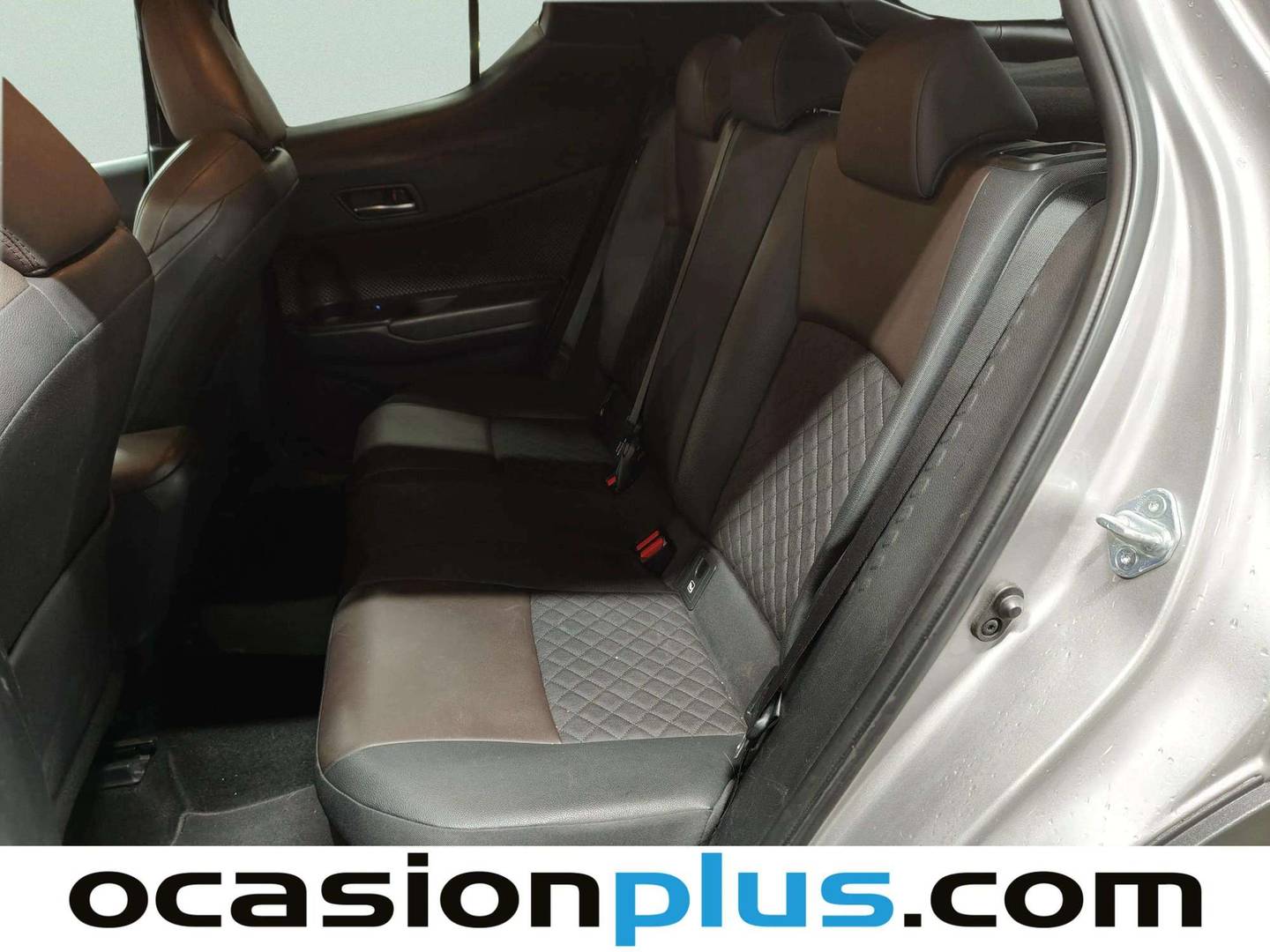 Foto Toyota C-HR Toyota C-HR 1.8 125H Style Plus (122 CV)