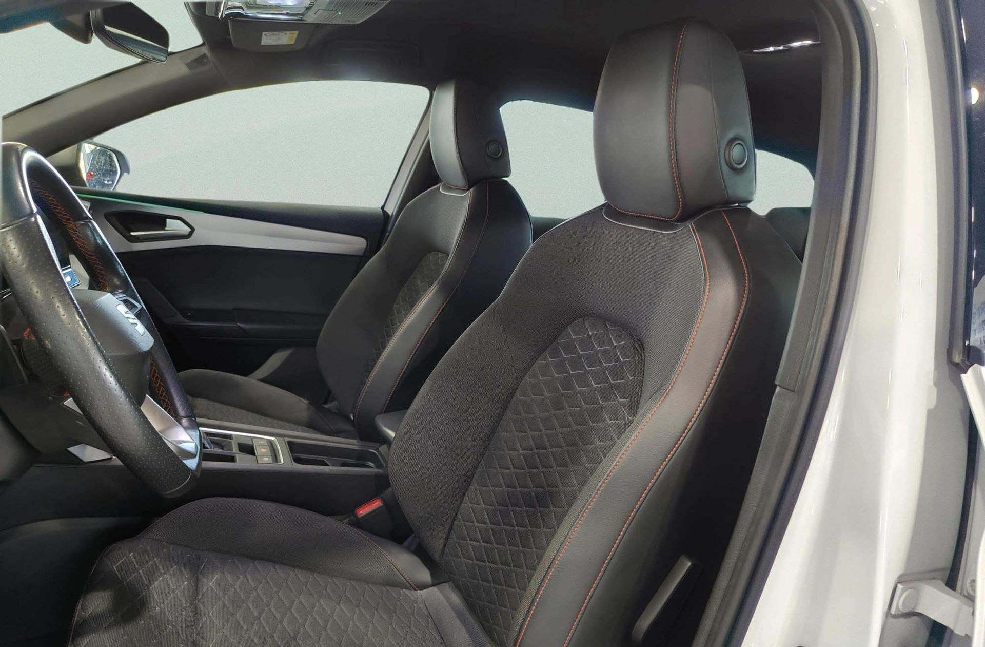 SEAT León ST 2.0 TDI FR Go L DSG - foto 8