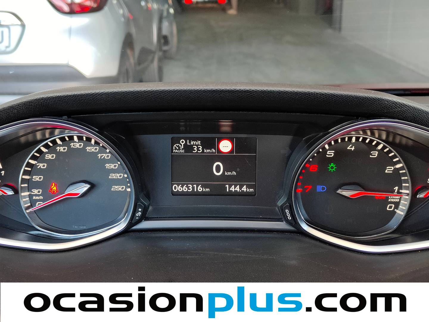 Peugeot 308 Peugeot 308 PureTech 130 S&S Style (130 CV) 2018