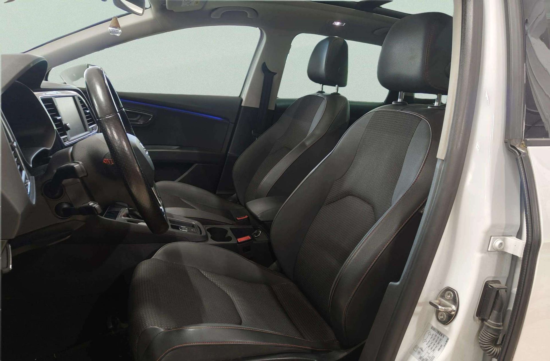 SEAT León ST 2.0 EcoTSI FR Edition DSG - foto 11