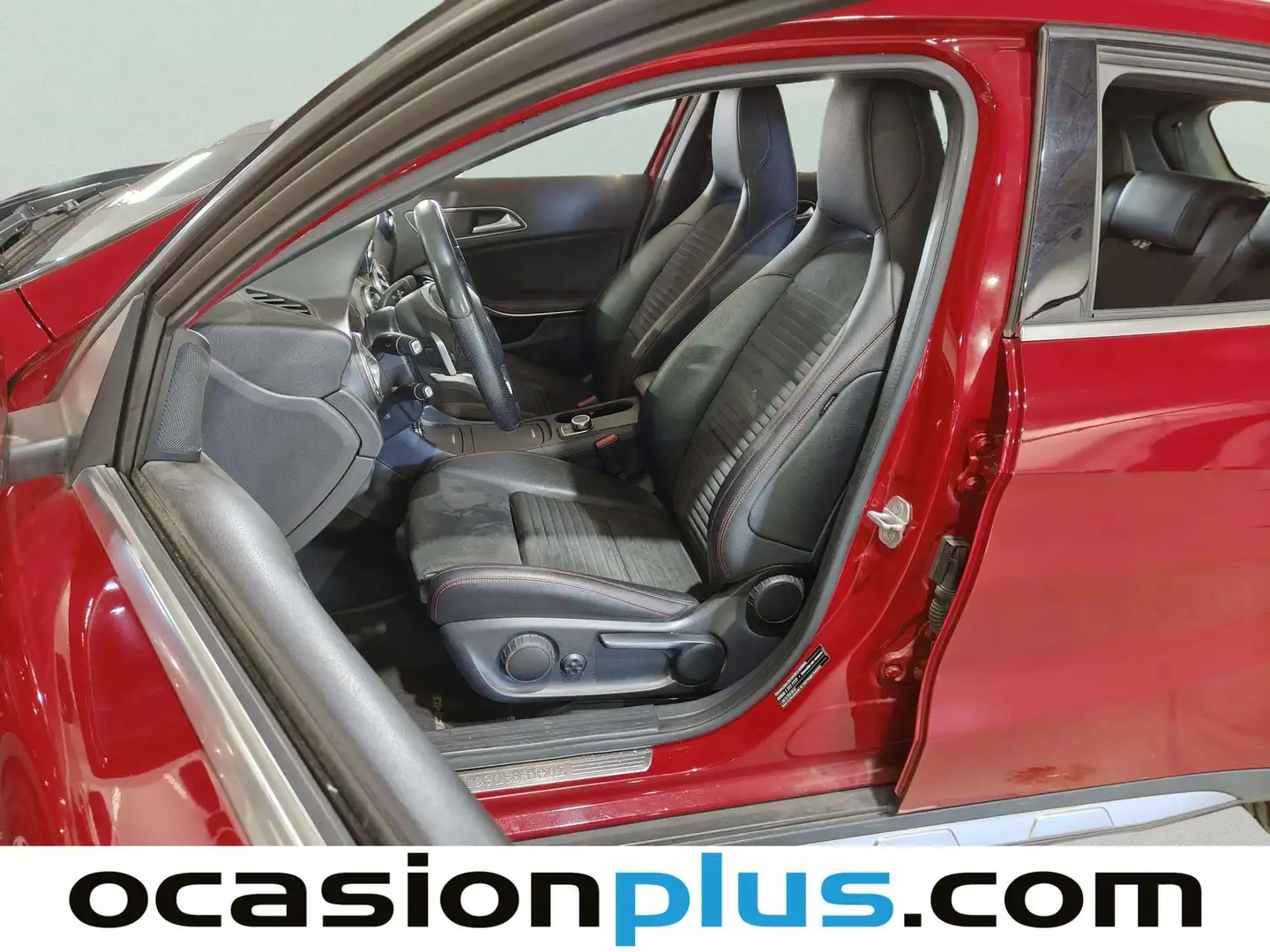 Foto Mercedes GLA Mercedes-Benz GLA GLA 200 d AMG Line (136 CV)