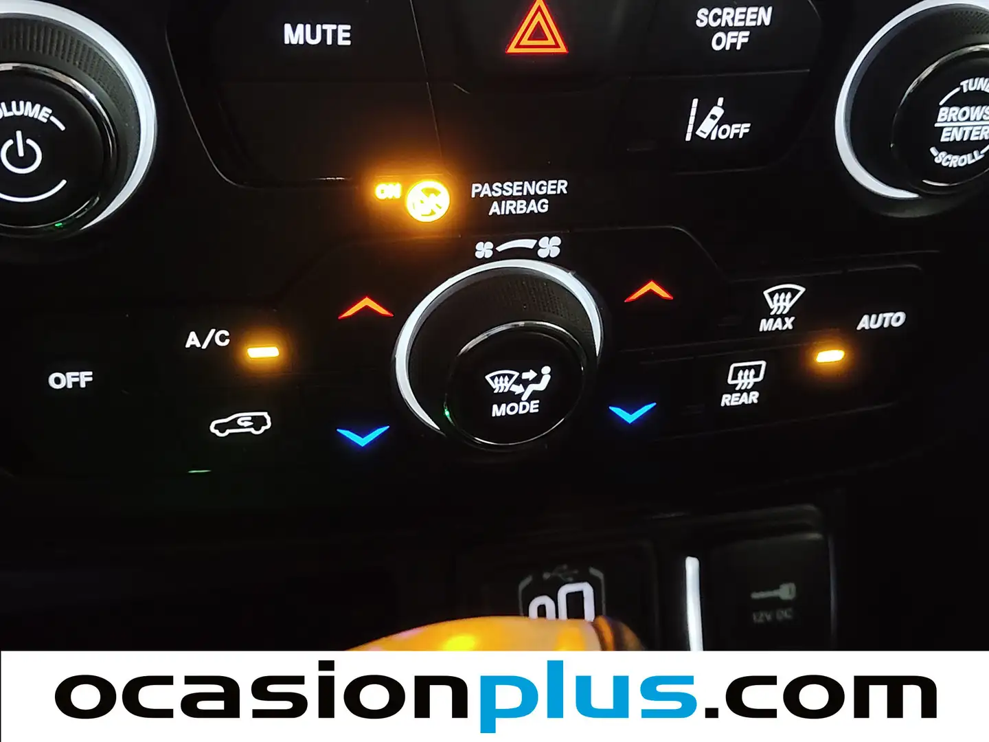 Foto Jeep Renegade Jeep Renegade eHybrid 1.5 Altitude DCT (130 CV)