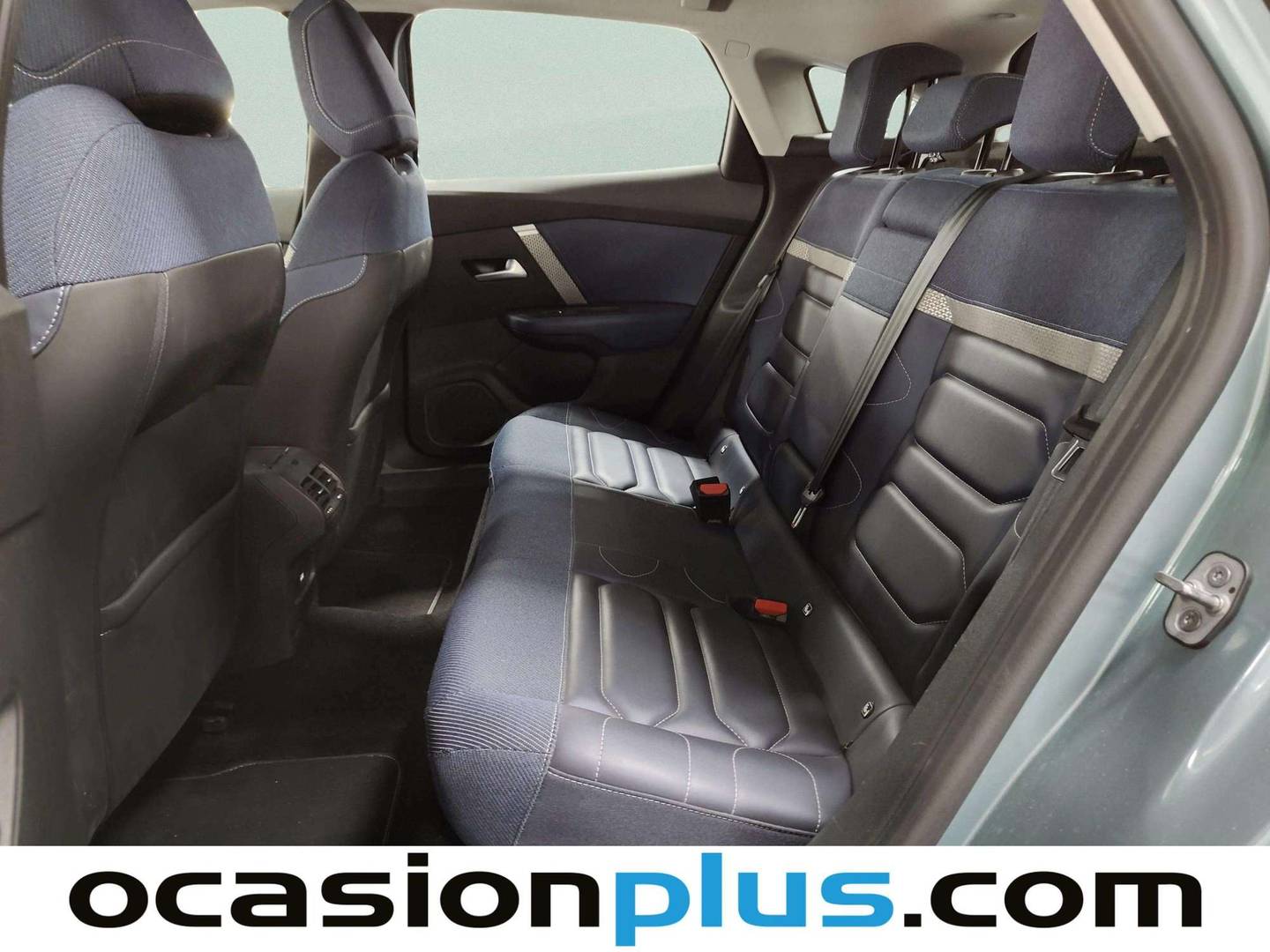 Foto asientos traseros Citroën C4 Citroën C4 PureTech 130 S&S 6v Feel Pack EAT8 (130 CV)