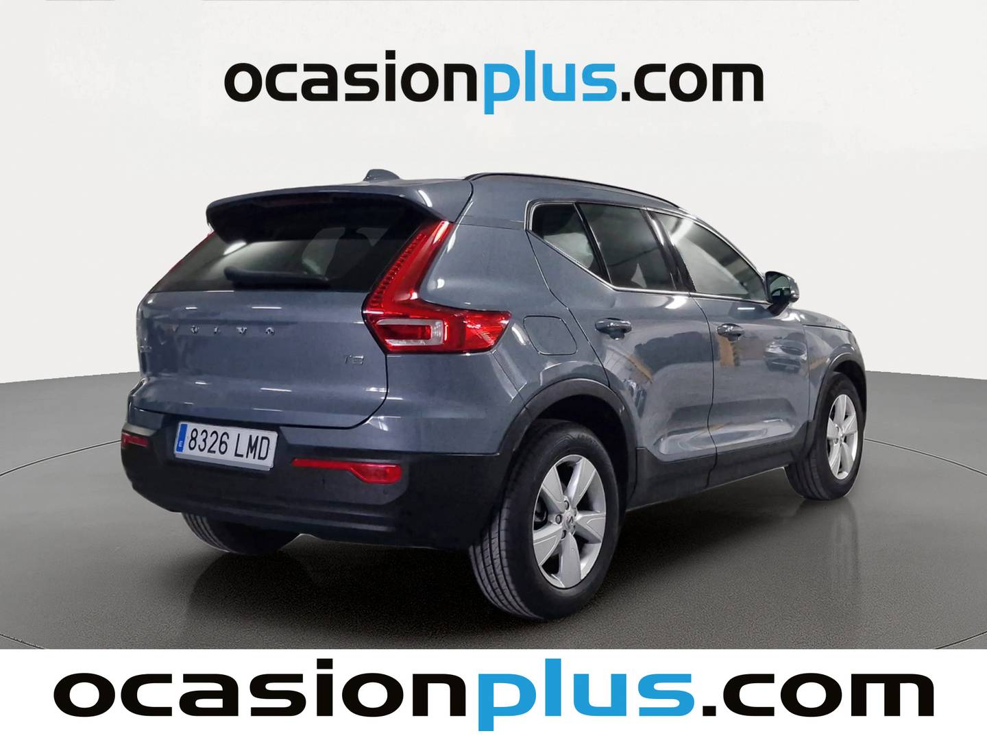 Foto trasera Volvo XC40 Volvo XC40 T2 Momentum Core (129 CV) derecha