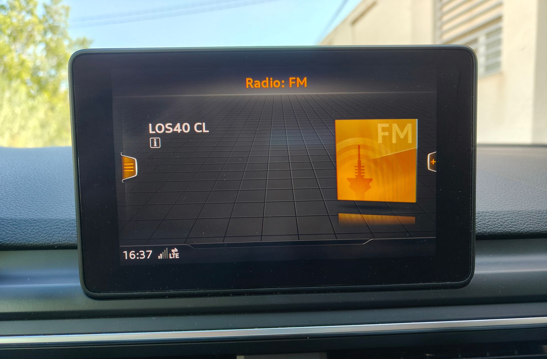 Audi A4 S line 35 TDI S tronic - foto 32