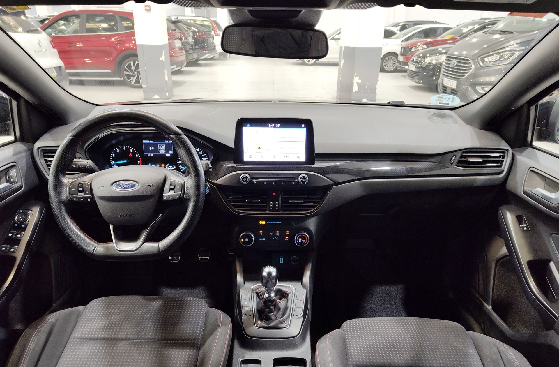 Ford Focus SportBreak 1.0 EcoBoost ST-Line - foto 6