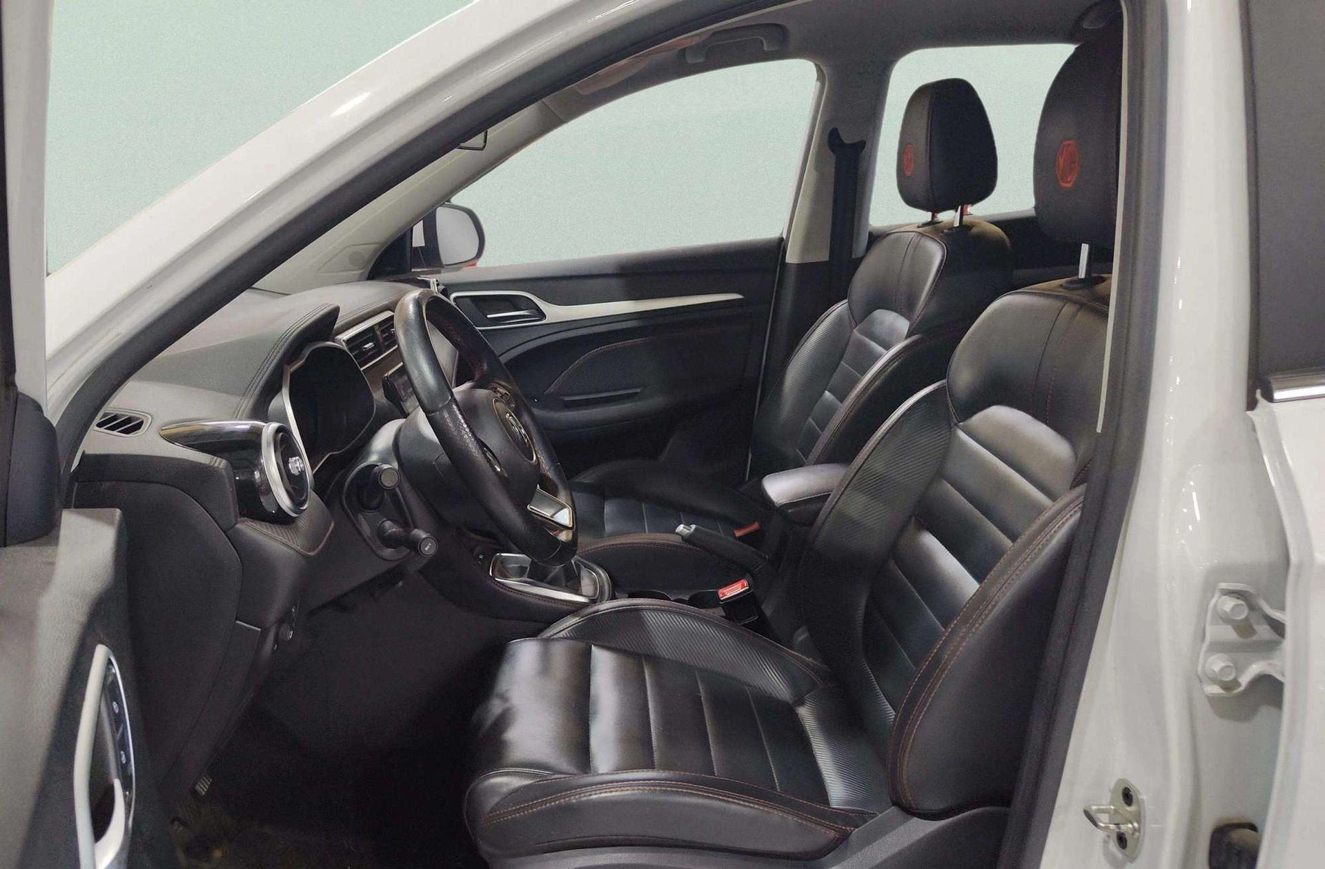 MG ZS 1.5 Luxury - foto 11