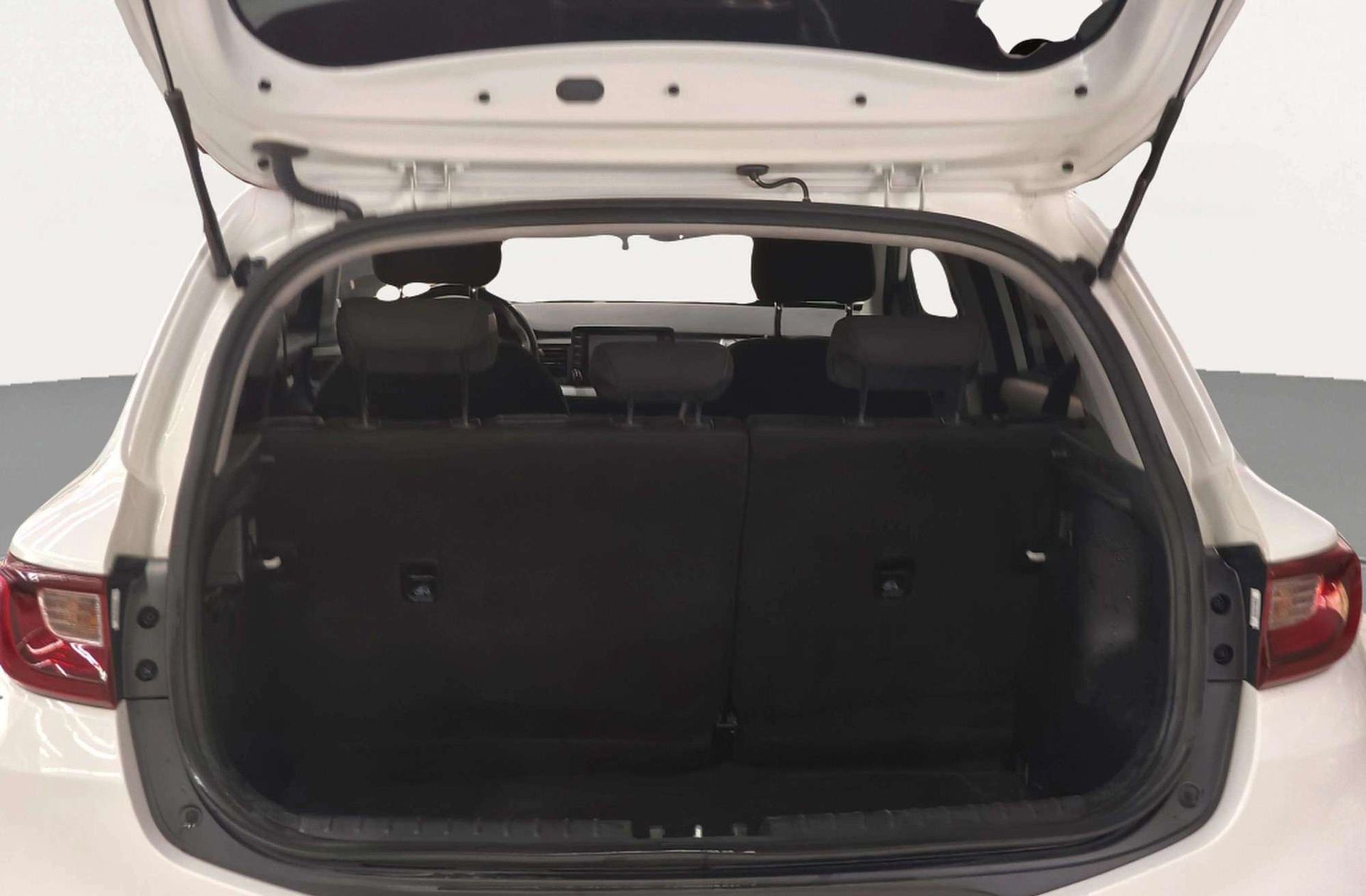Kia Stonic 1.6 CRDi VGT Concept - foto 14