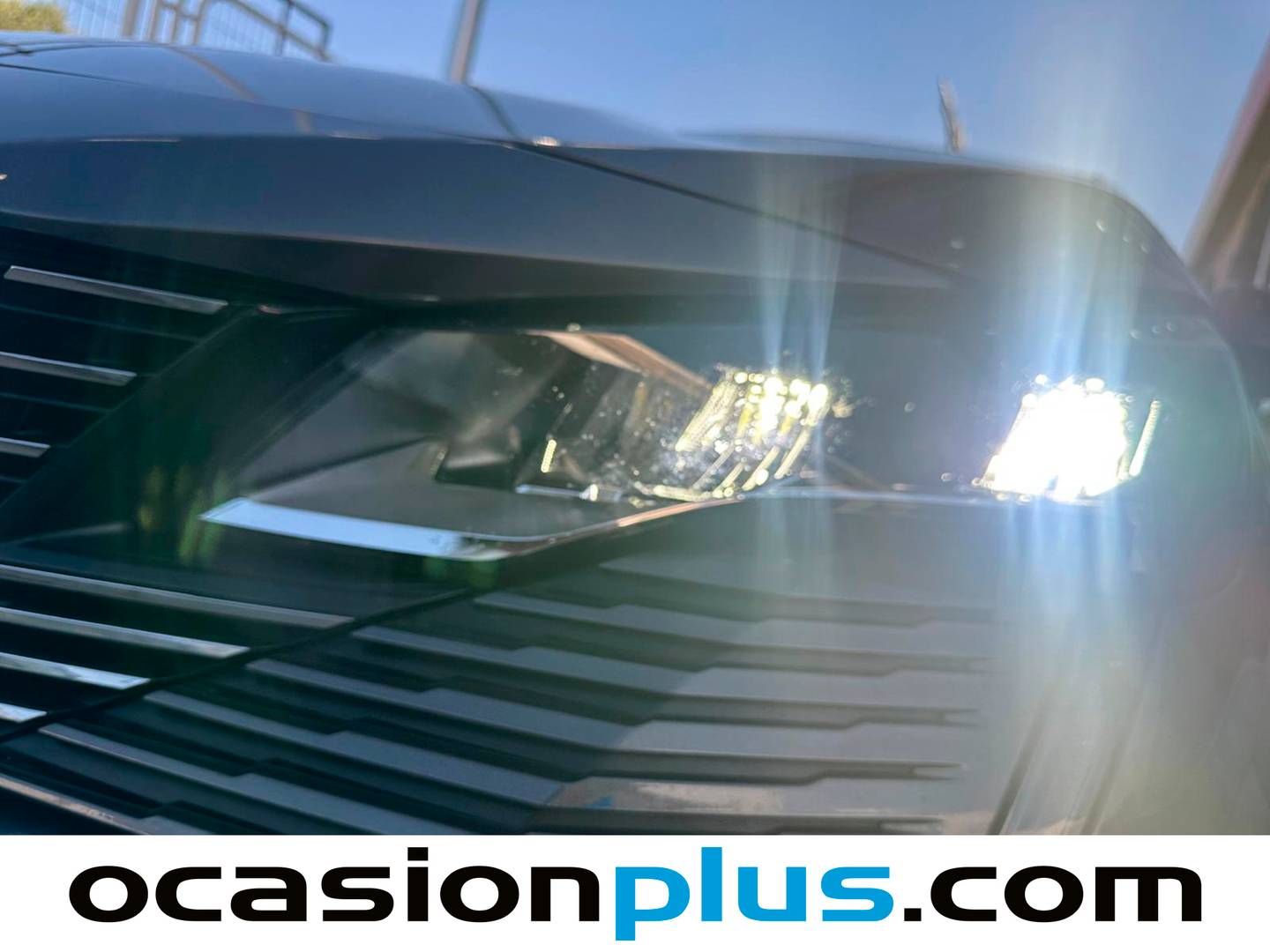 Equipamiento del Peugeot 3008 Peugeot 3008 BlueHDi 130 S&S Active Pack EAT8 (130 CV)