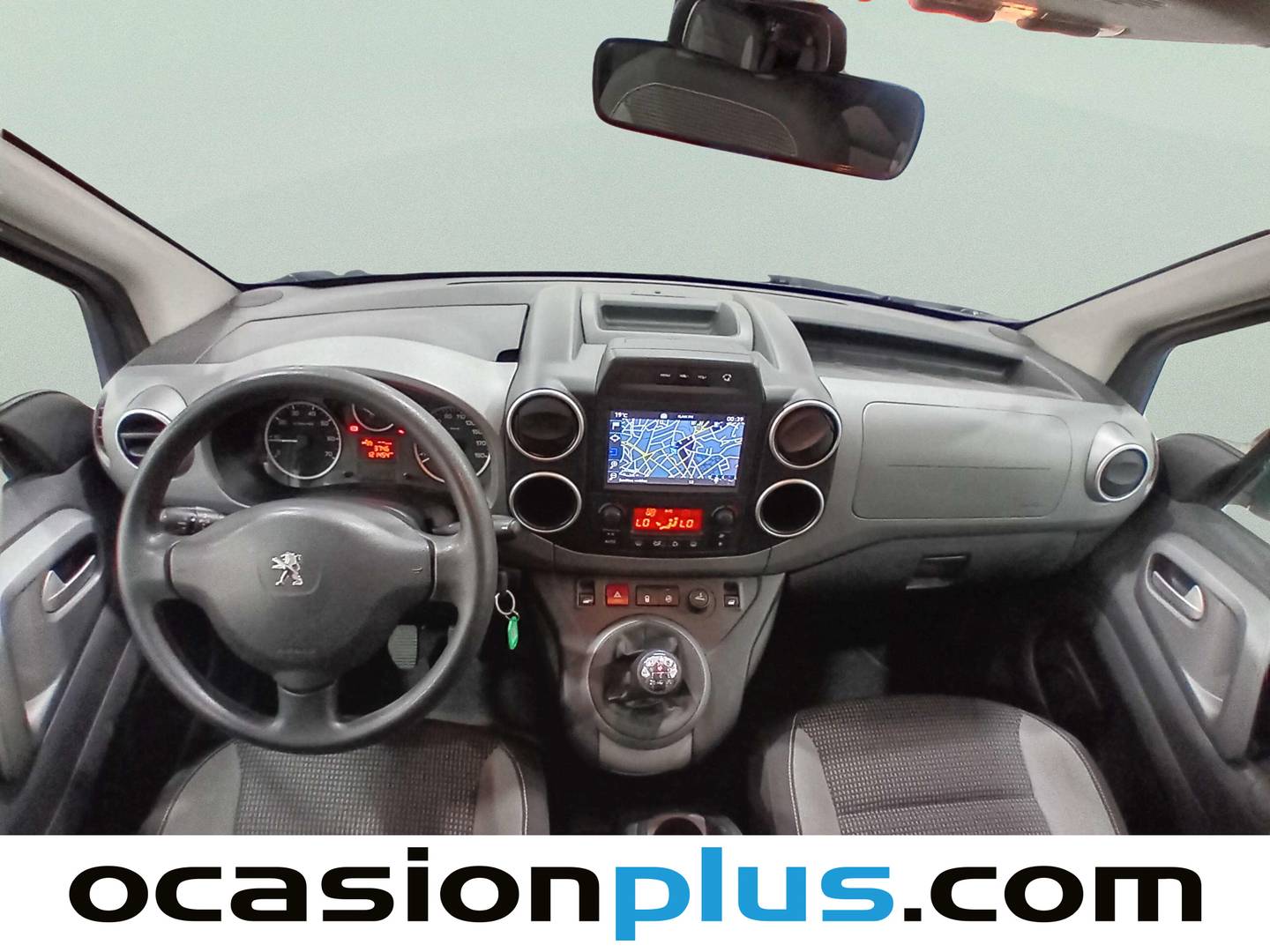 Foto Peugeot Partner Peugeot Partner Tepee 1.2 PureTech Outdoor (110 CV)