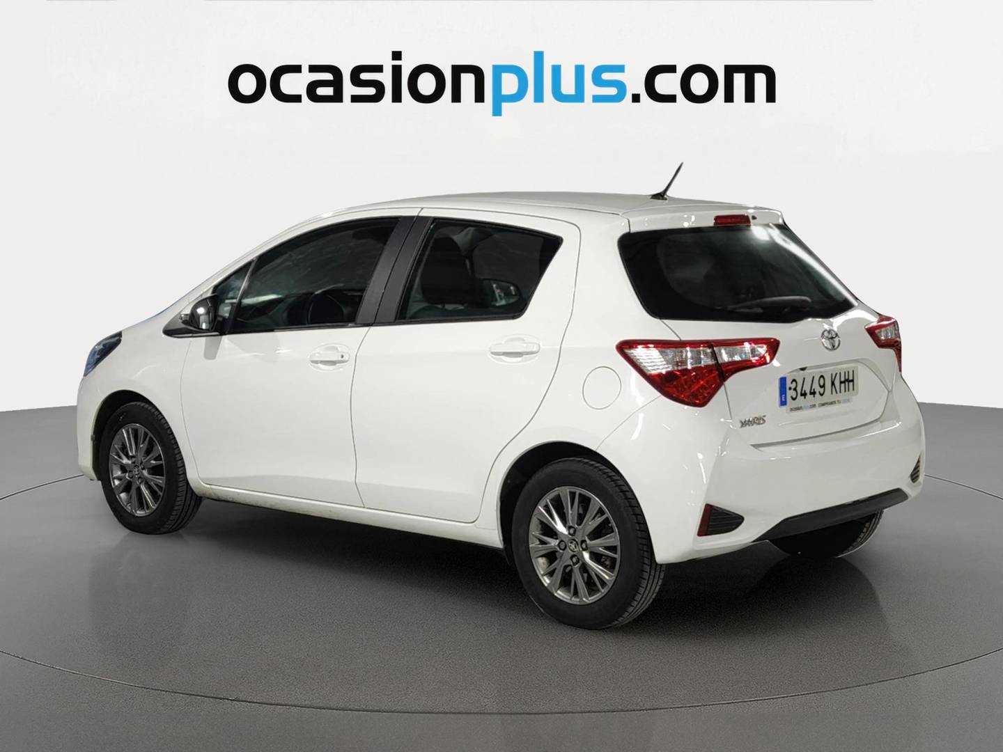 Foto trasera Toyota Yaris Toyota Yaris 1.5 Active Tech (111 CV) izquierda