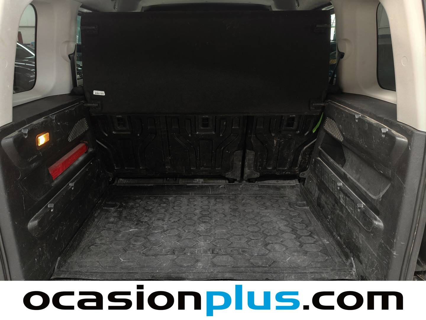 Foto Citroën Berlingo Citroen Berlingo Combi BlueHDi 100 S&S Talla M 100 Años (102 CV)