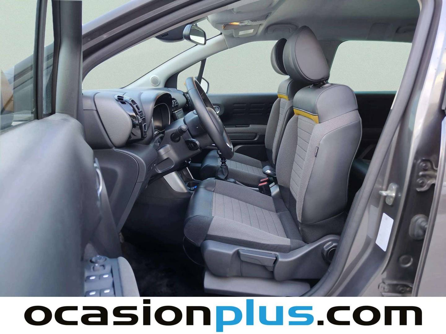 Foto asientos delanteros Citroën C3 Aircross Citroën C3 Aircross PureTech 110 S&S Rip Curl (110 CV) GLP