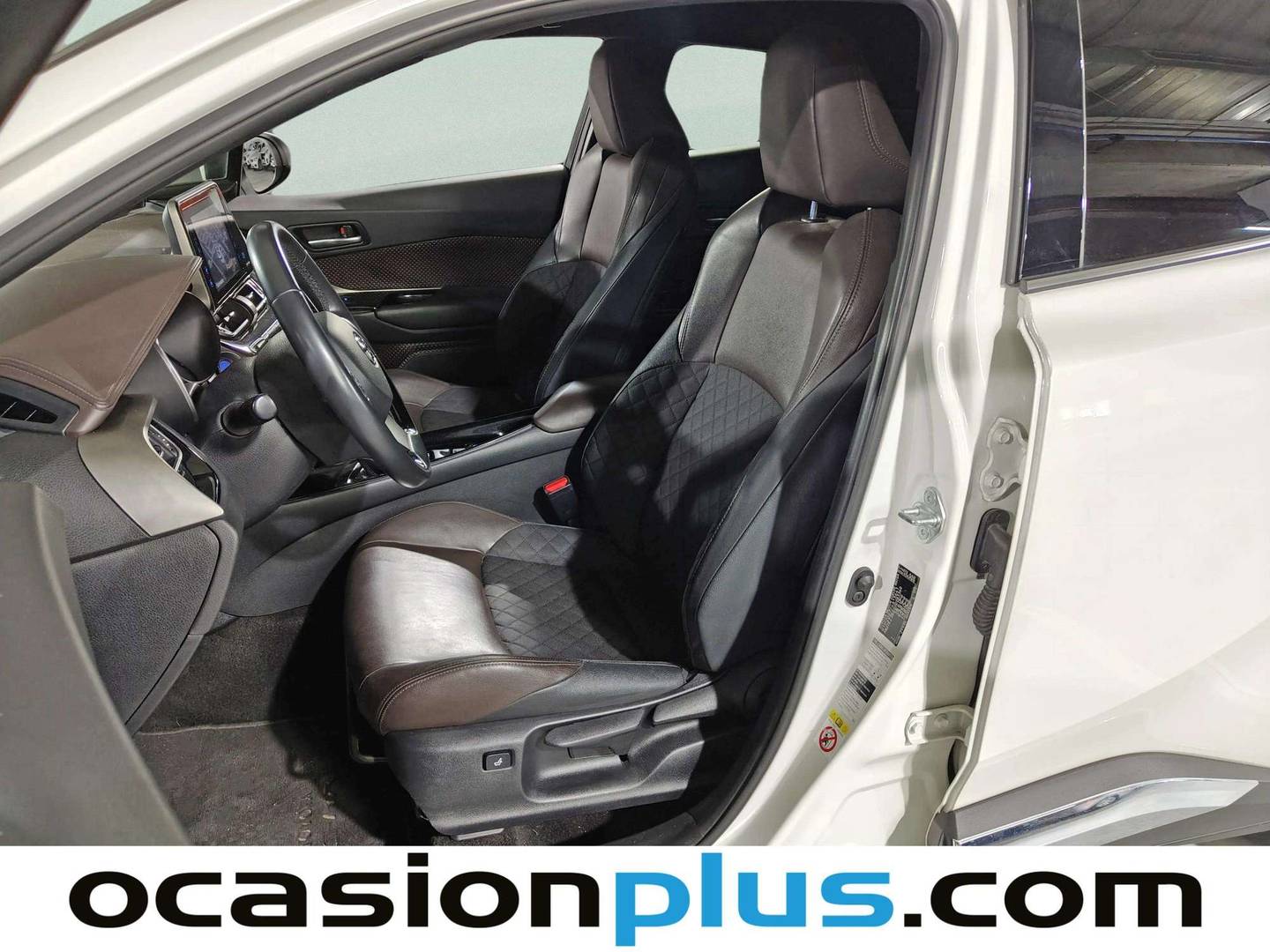 Foto asientos delanteros Toyota C-HR Toyota C-HR 1.8 125H Advance (122 CV)