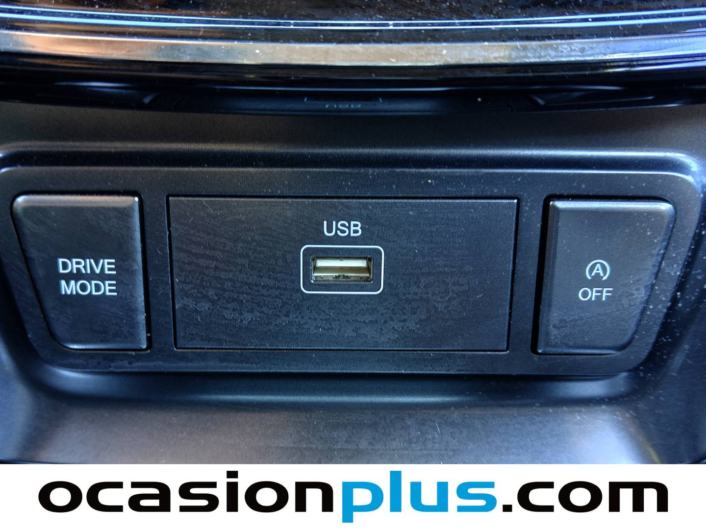 Foto SsangYong Tivoli Ssangyong Tivoli G15T Limited Auto (163 Cv)