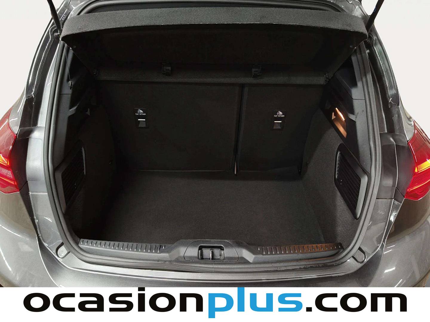 Fotos maletero Ford Focus Ford Focus 1.0 Ecoboost MHEV ST-Line (125 CV)