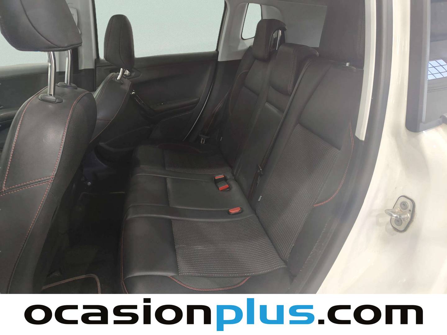 Foto asientos traseros Peugeot 2008 Peugeot 2008 PureTech 130 S&S GT Line (130 CV)