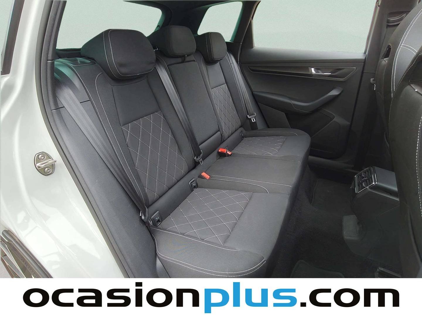 Skoda Karoq Skoda Karoq 1.5 TSI ACT Sportline (150 CV) seminuevo