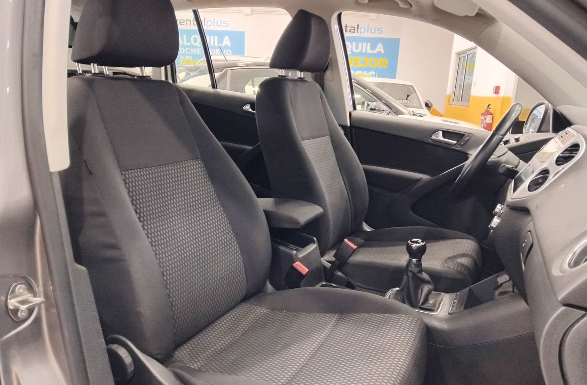Volkswagen Tiguan Advance 2.0 TDI BMT Front Drive - foto 15