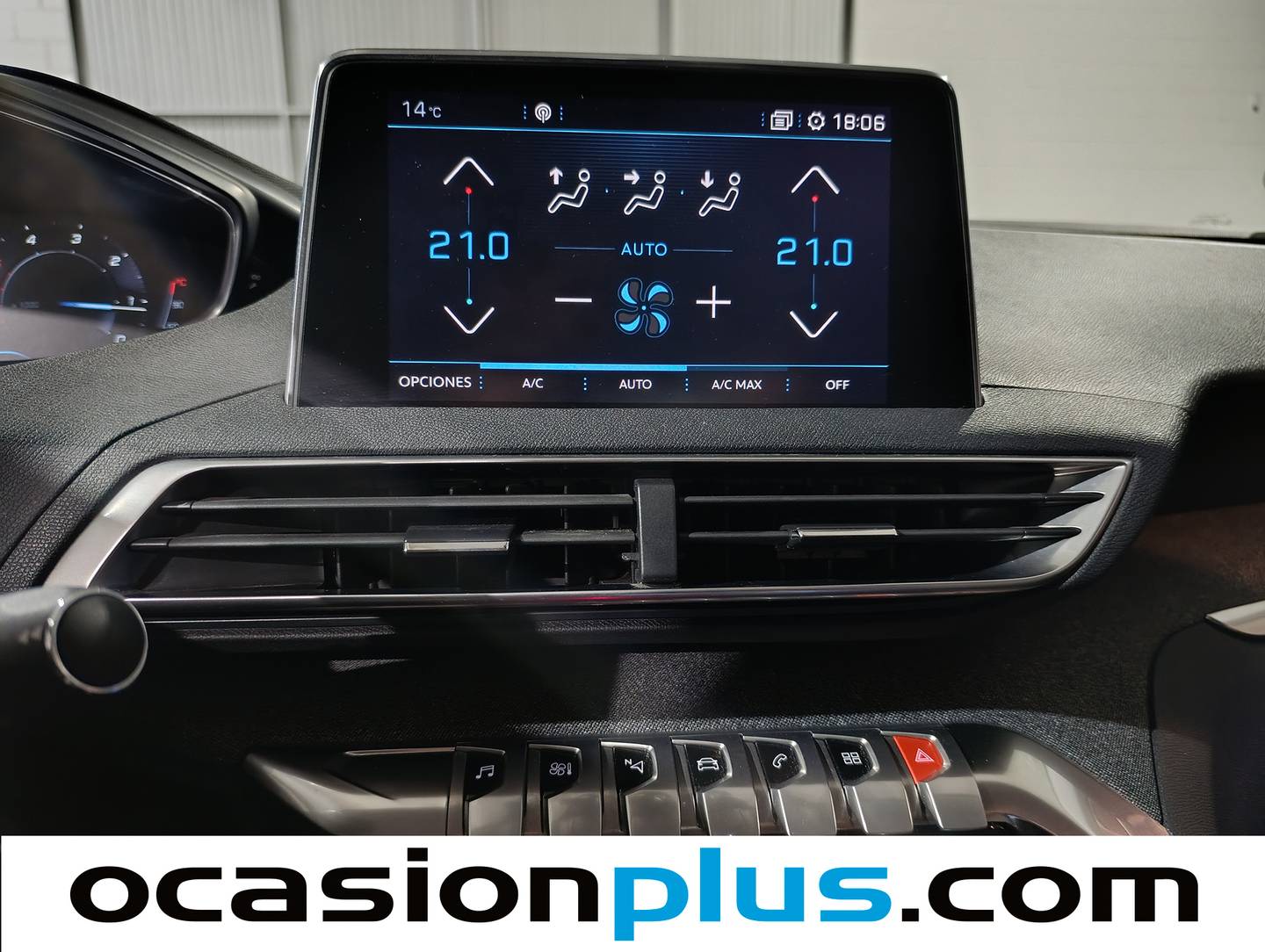 Foto Peugeot 3008 Peugeot 3008 BlueHDI 130 S&S Allure 96 kW (130 CV)