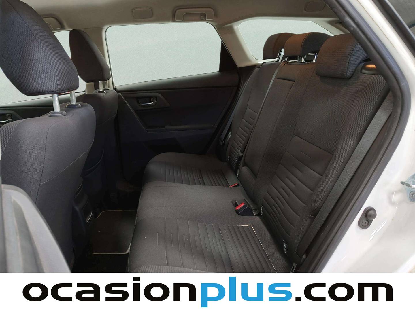Foto asientos traseros Toyota Auris Toyota Auris 140H Hybrid Touring Sports Active (136 CV)