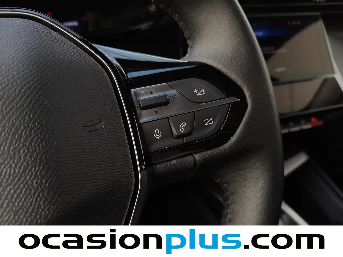 Foto Peugeot 408 Peugeot 408 Allure PHEV 180 e-EAT8 (181 CV)