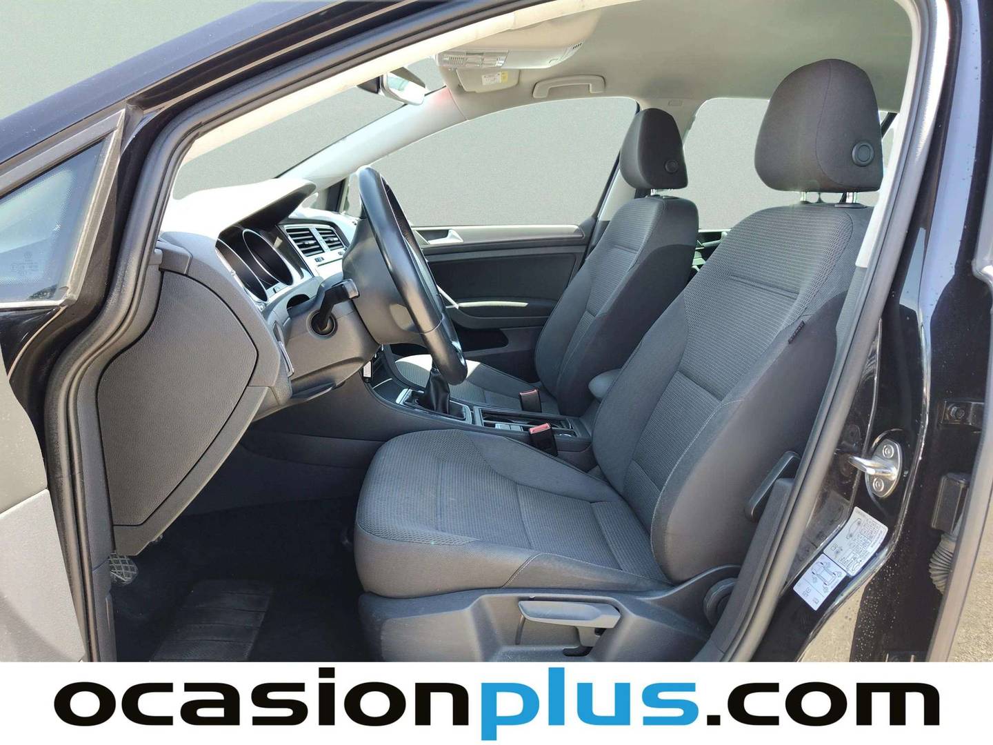 Foto asientos delanteros Volkswagen Golf Volkswagen Golf Advance 1.6 TDI (115 CV)