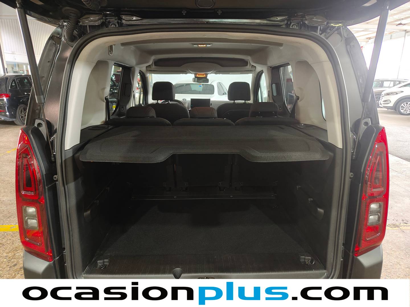 Fotos maletero Citroën Berlingo Citroën Berlingo BlueHDi 100 S&S Plus Talla M (102 CV)