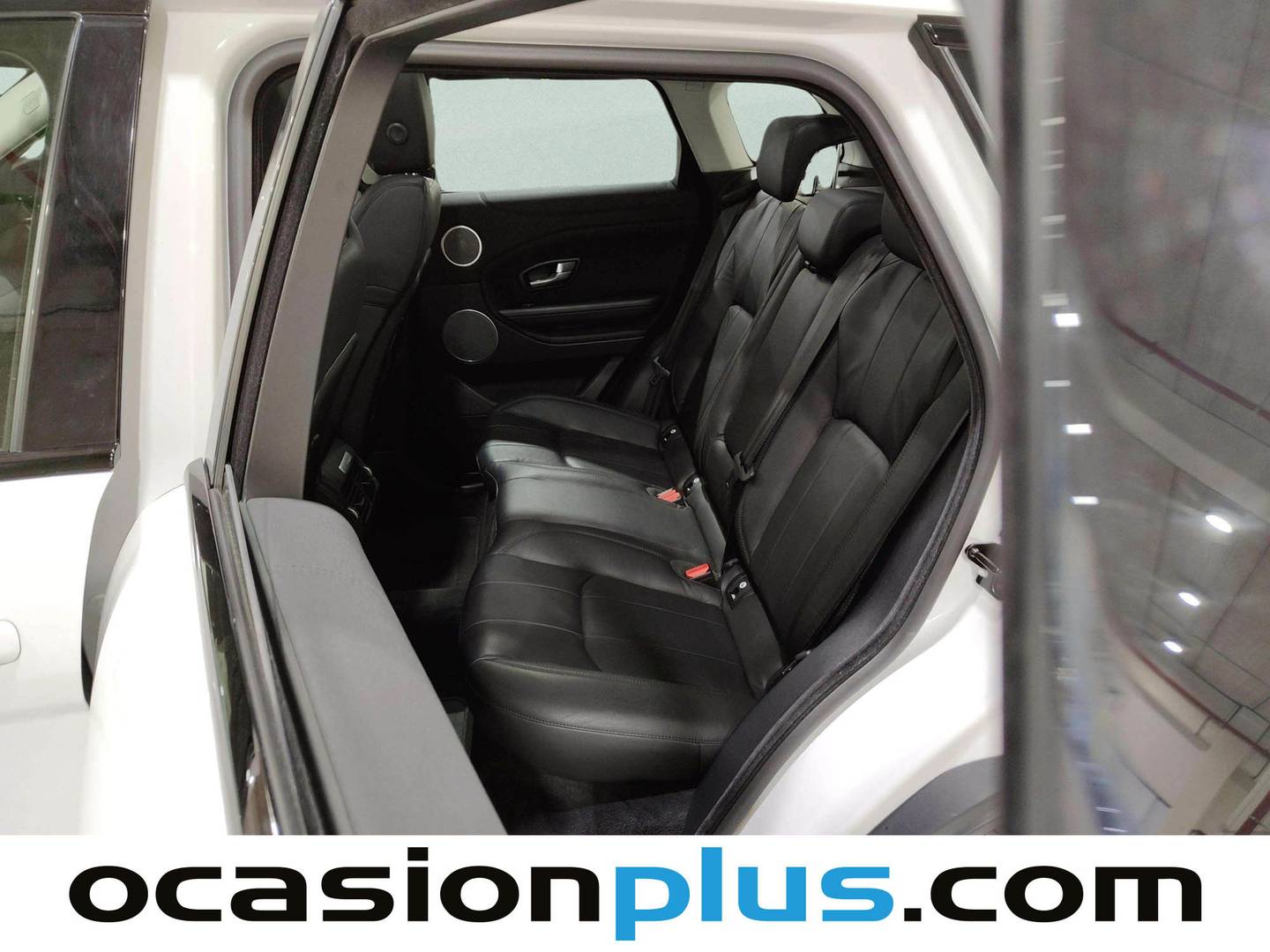 Foto asientos traseros Land Rover Range Rover Evoque Land Rover Range Rover Evoque 2.0 TD4 SE 4WD Auto (150 CV)